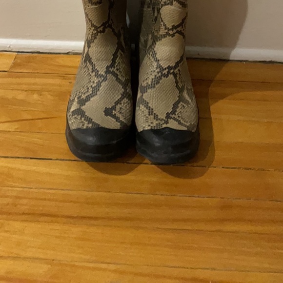 Snake skin hunter boots (faux) - Picture 5 of 5